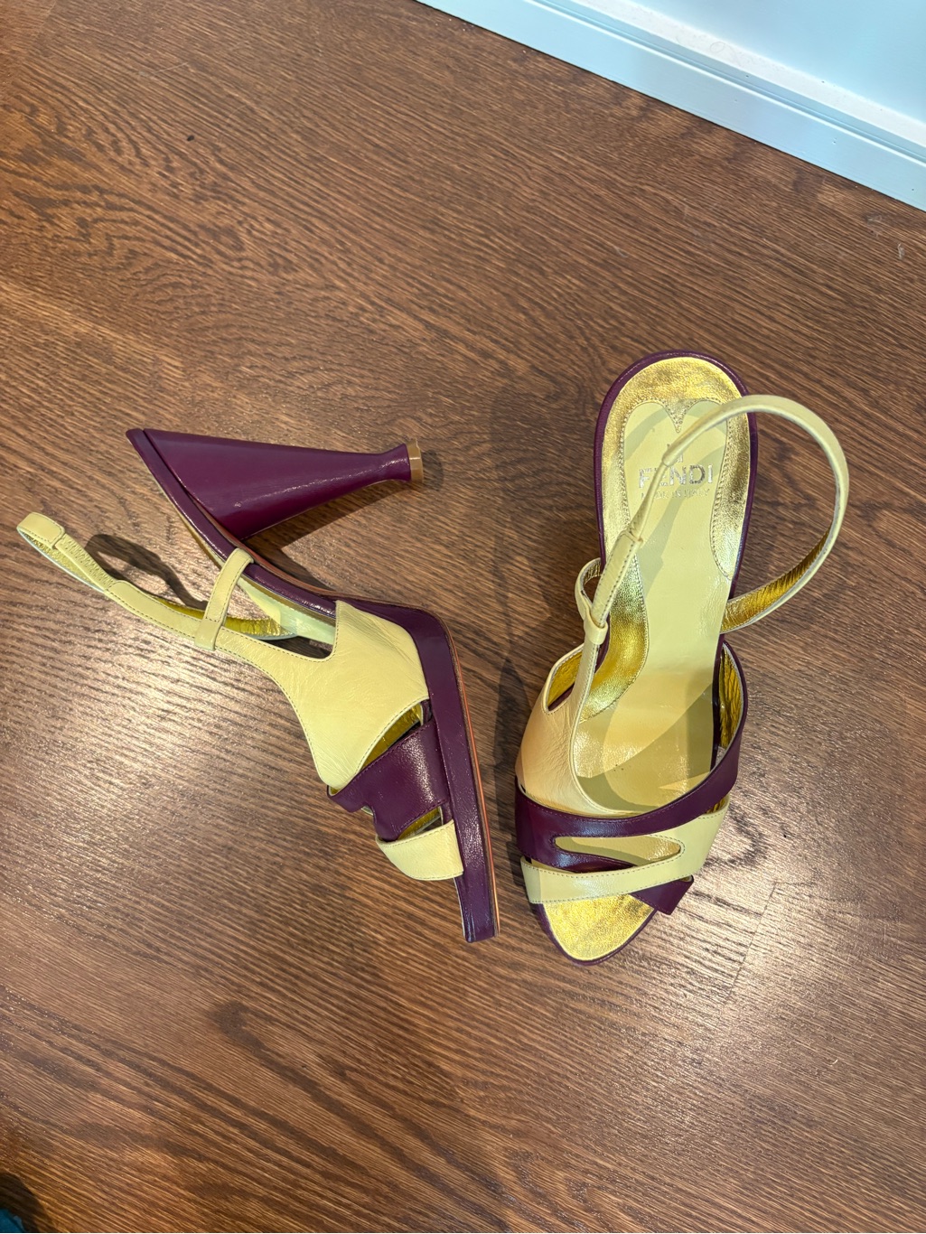 Final Sale - Fendi Heels